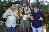 Andaru Bagundali Andulo Nenundali Movie Opening